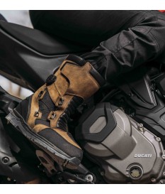 Bota By City Tour Marron